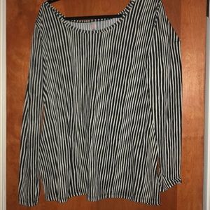 Lularoe Long Sleeve Lynnae